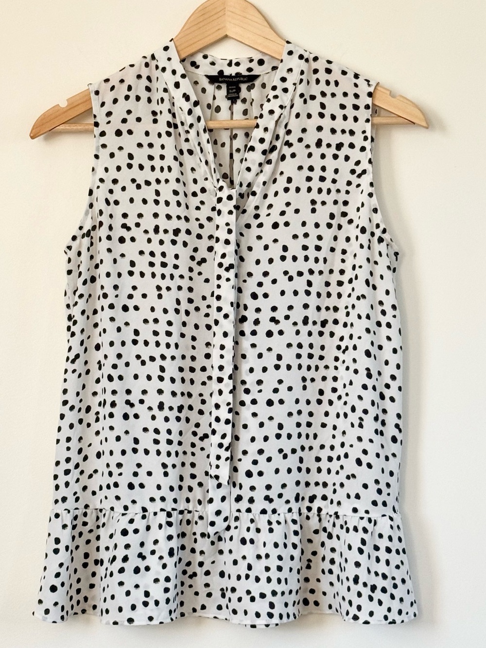 Banana Republic Black & White Polka Dot Tie-Neck Ruffle Hem Sleeveless Top